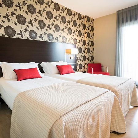 פורטונובו Hotel Piramide 2 מראה חיצוני תמונה