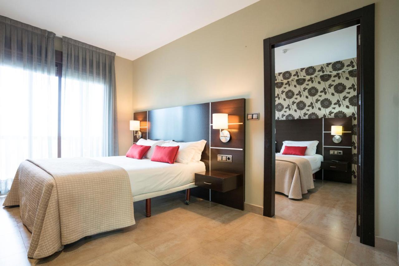 פורטונובו Hotel Piramide 2 מראה חיצוני תמונה