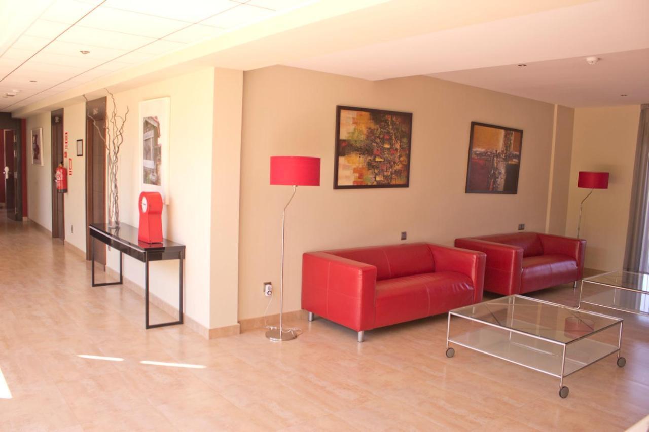 פורטונובו Hotel Piramide 2 מראה חיצוני תמונה